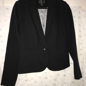 Worthington petite black blazer!,!